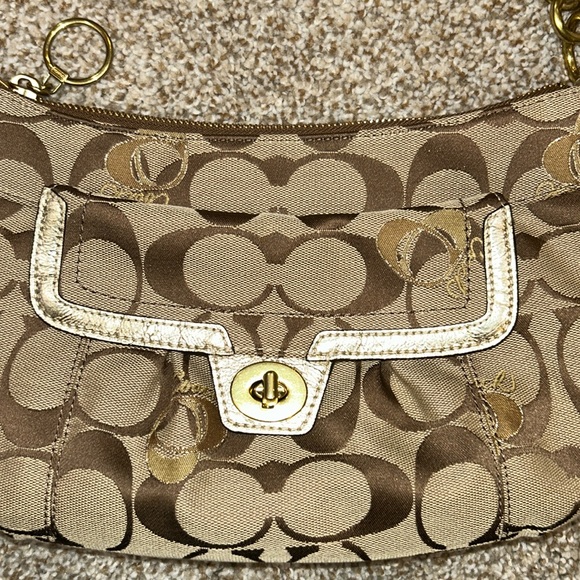 Coach Shoulder Crossbody Bag EUC - Picture 3 of 13